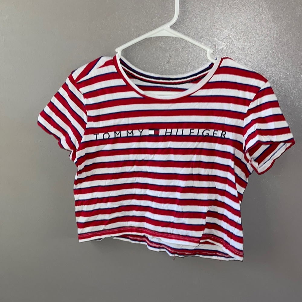 TOMMY HILFIGER CROP TEE